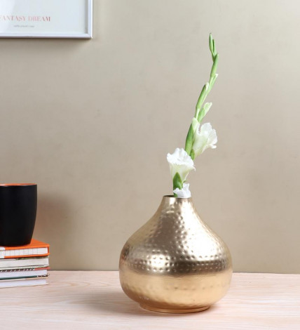 Gold Hamered Flower Pot