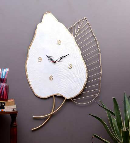 Double Leaf Wall Clock