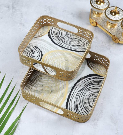 Black & Gold Ring Deisgn Tray Set of 2